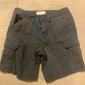 Women’s Eddie Bauer Ripstop Cargo Shorts. Never worn.